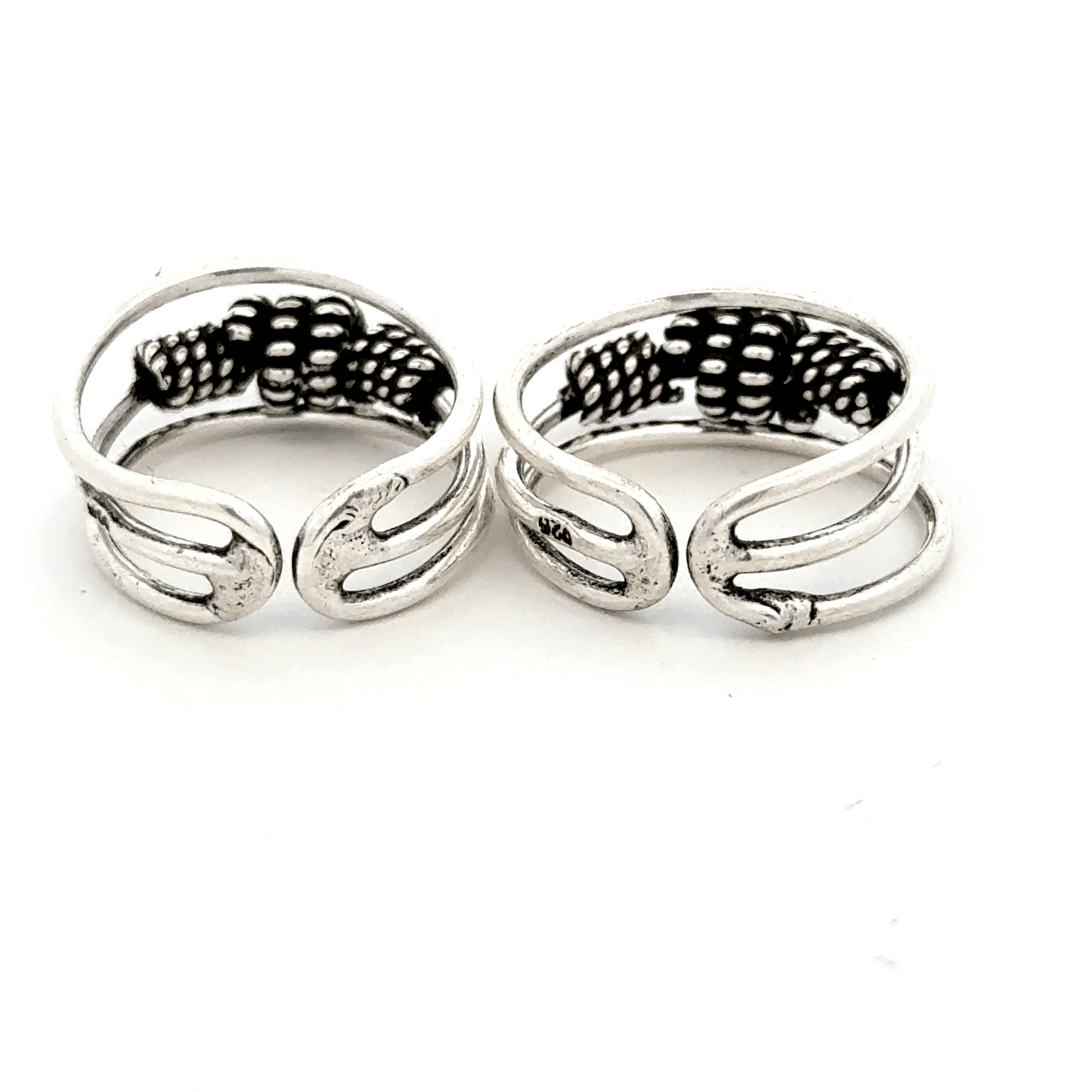 Antique Exquisite Toerings