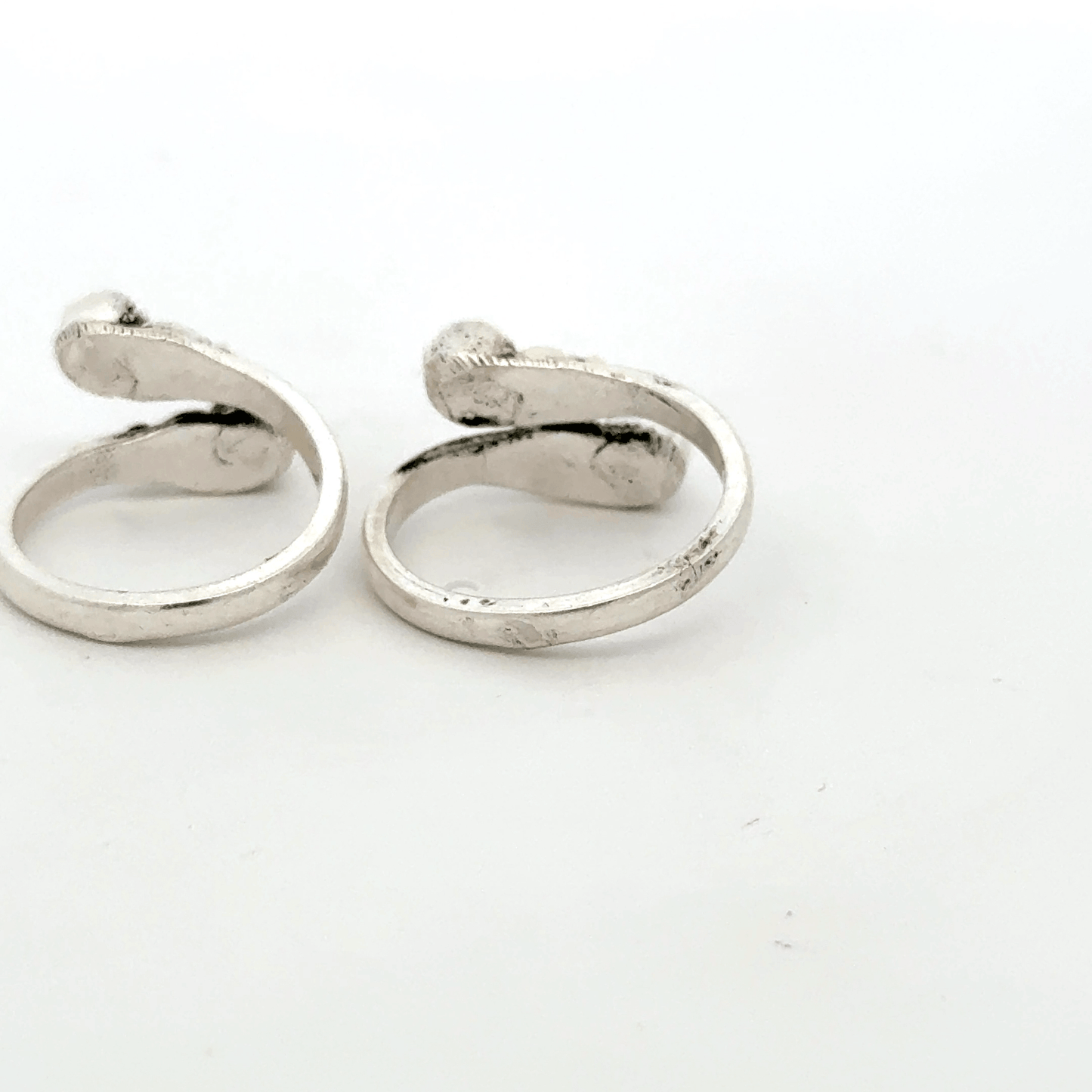 Antique Stone Toerings
