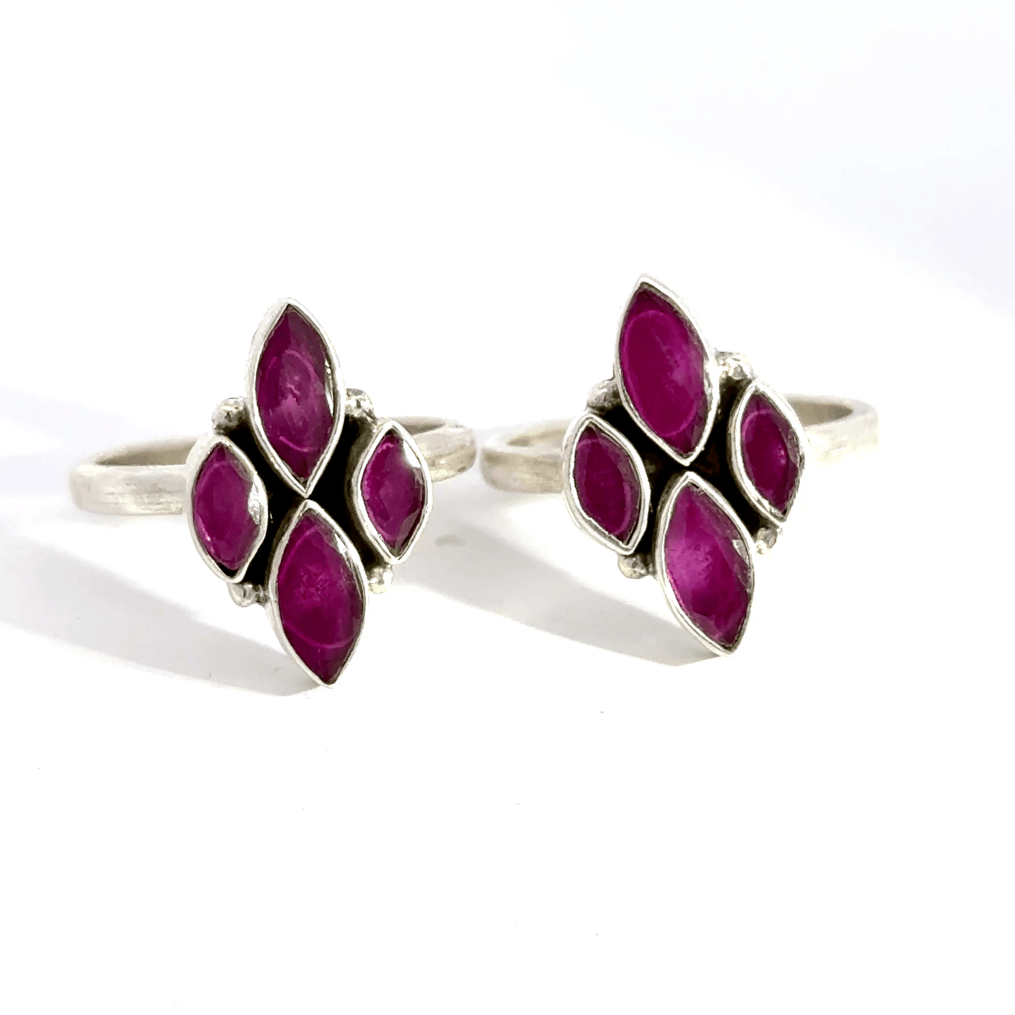 Antique Stone Toerings