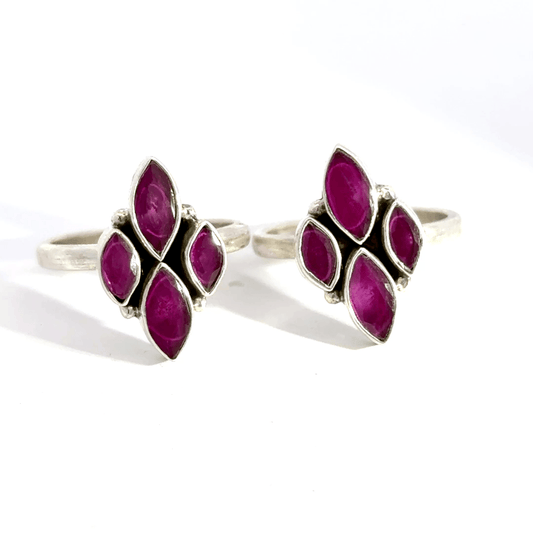 Antique Stone Toerings