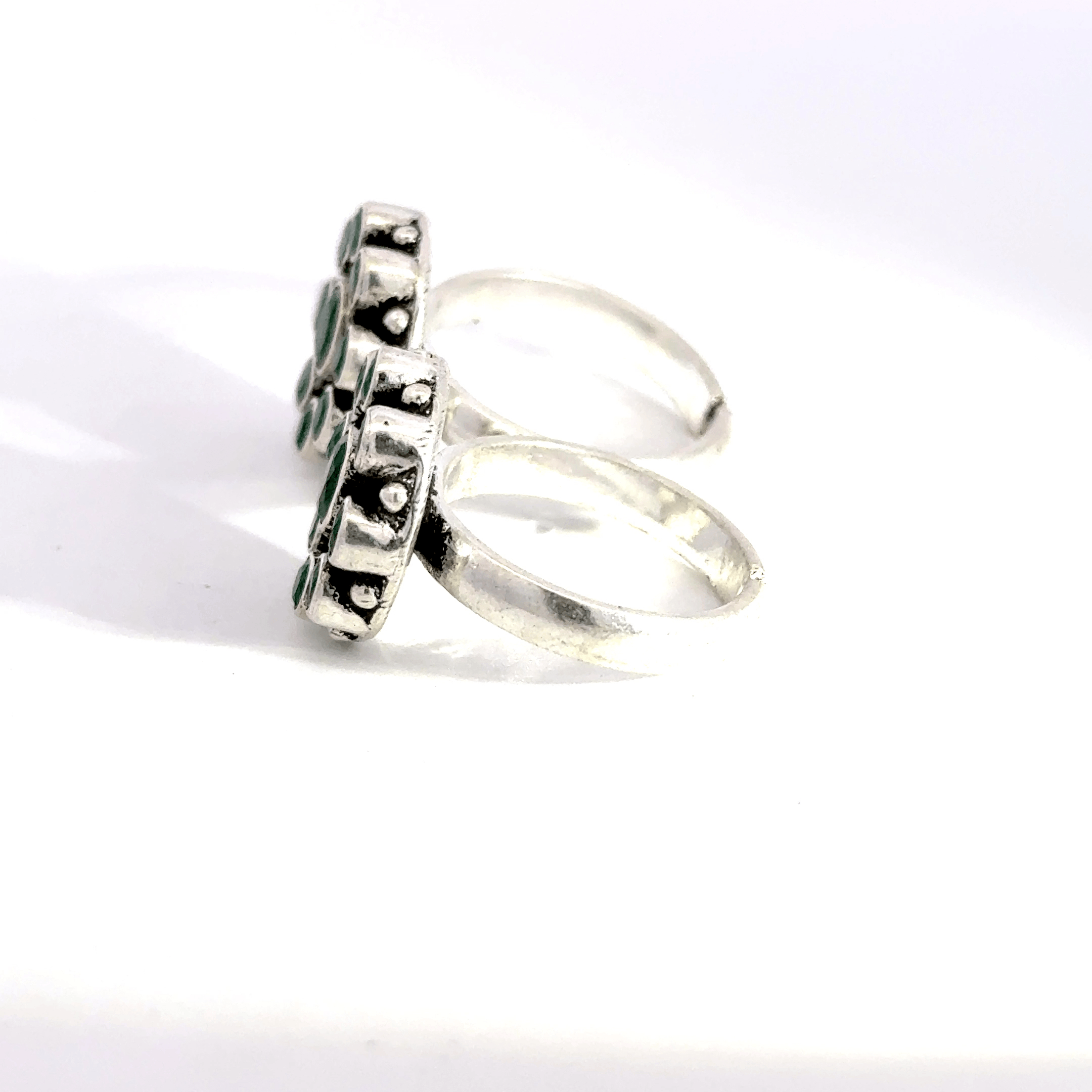 Antique Stone Toerings