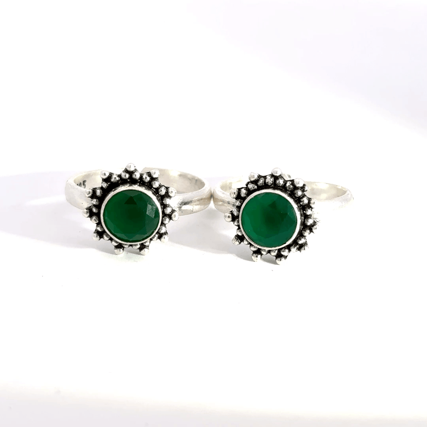 Antique Stone Toerings