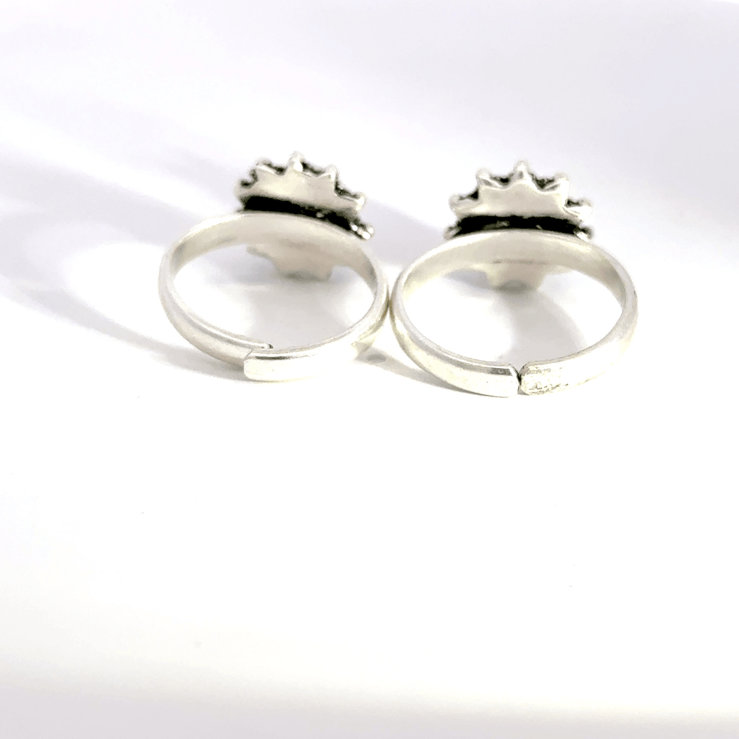 Antique Stone Toerings