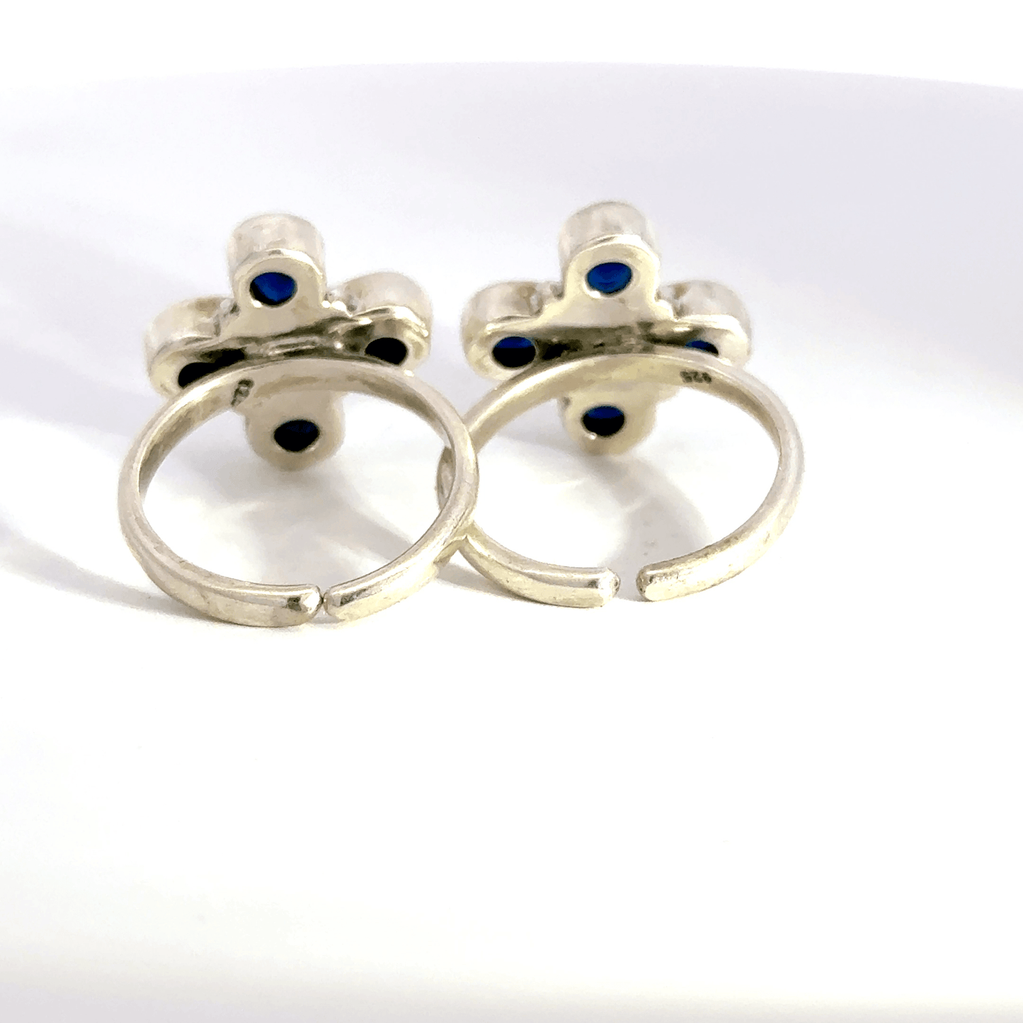 Antique Stone Toerings