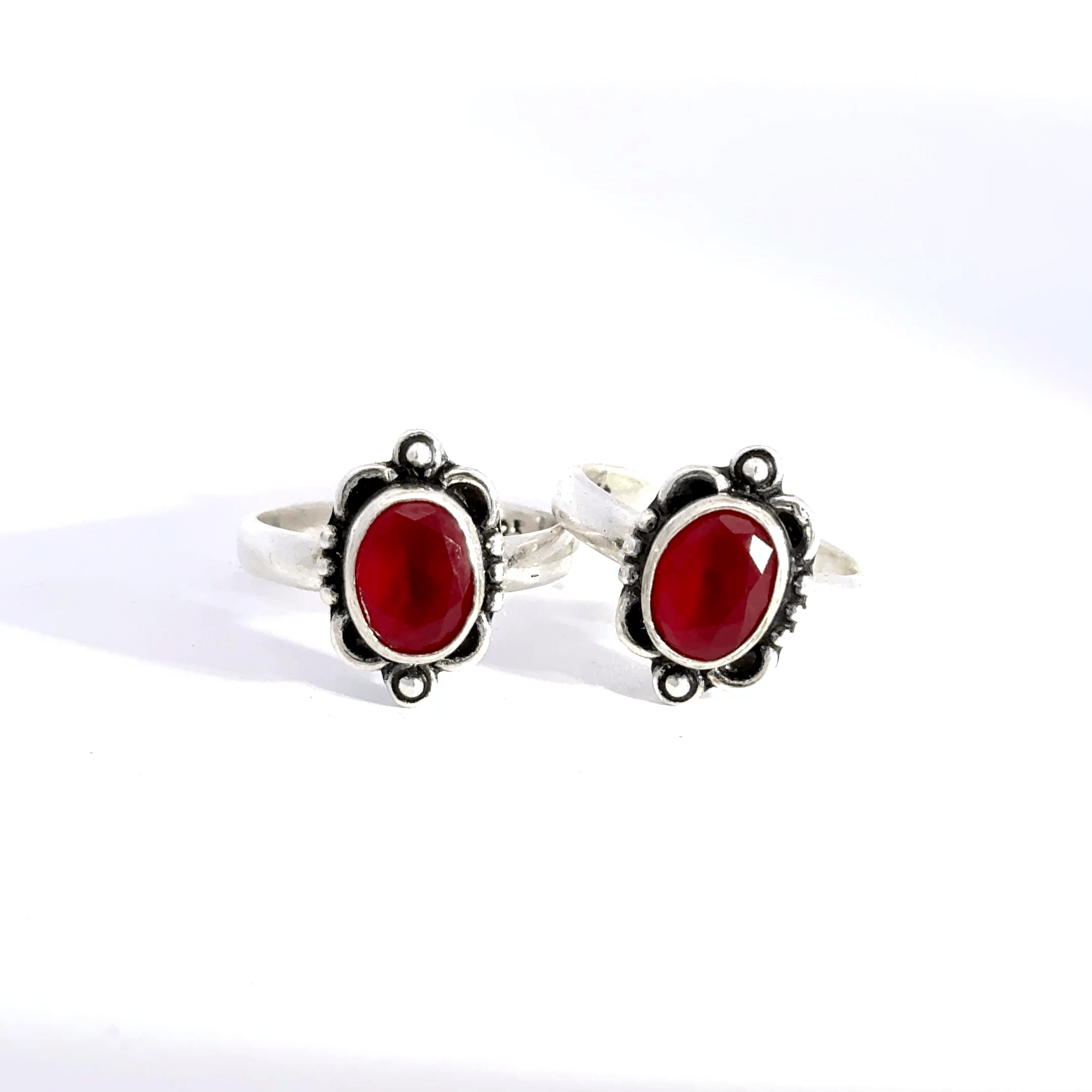 Antique Stone Toerings