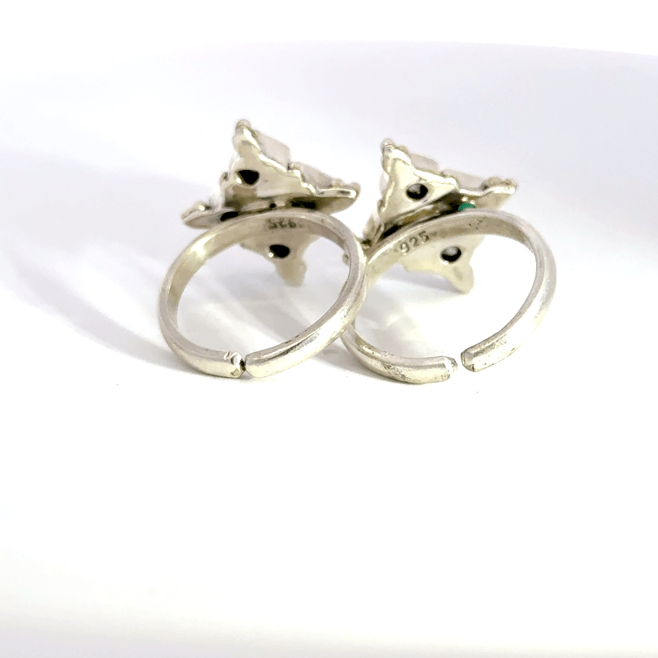 Antique Stone Toerings