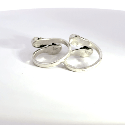 Antique Stone Toerings