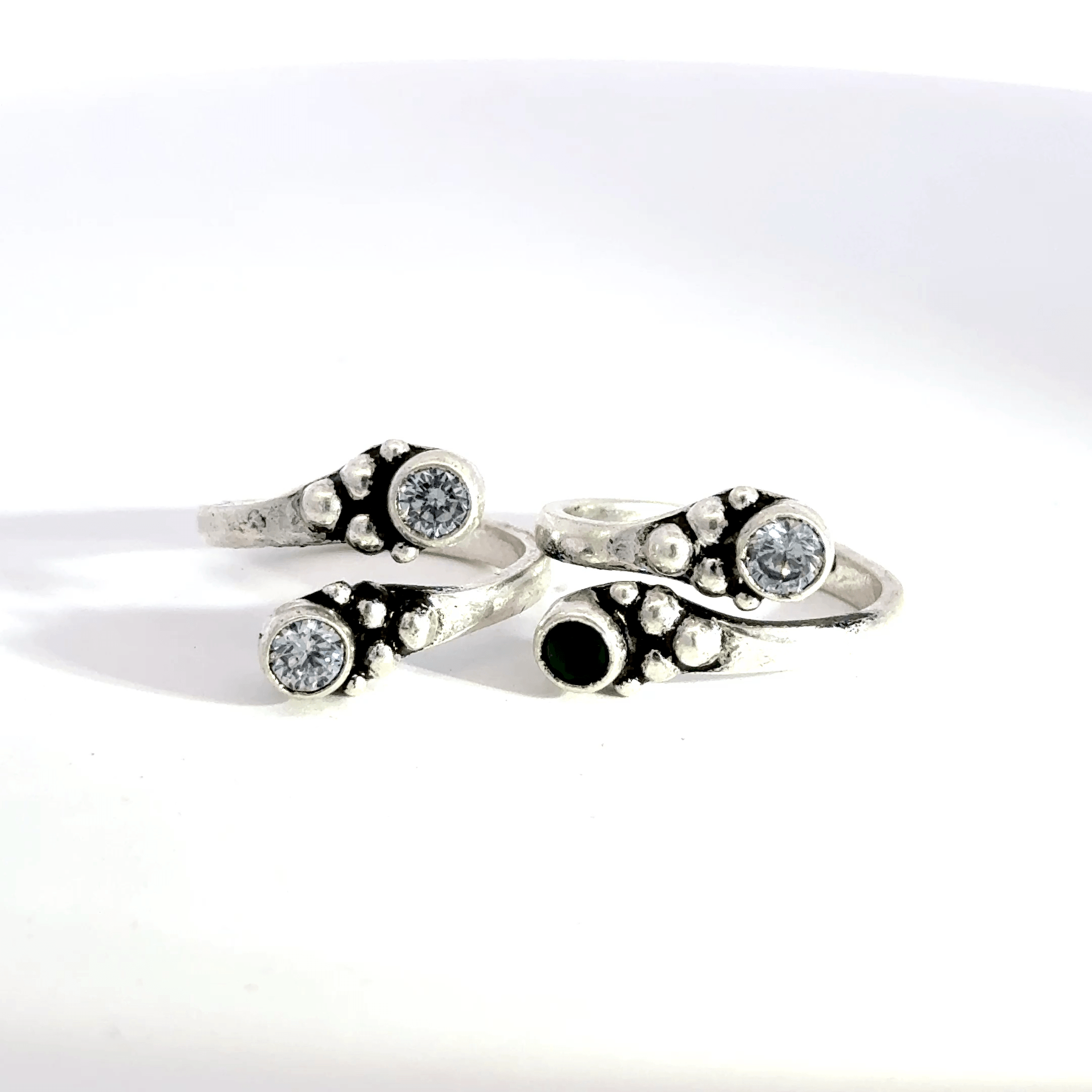 Antique Stone Toerings