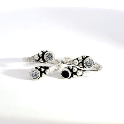Antique Stone Toerings