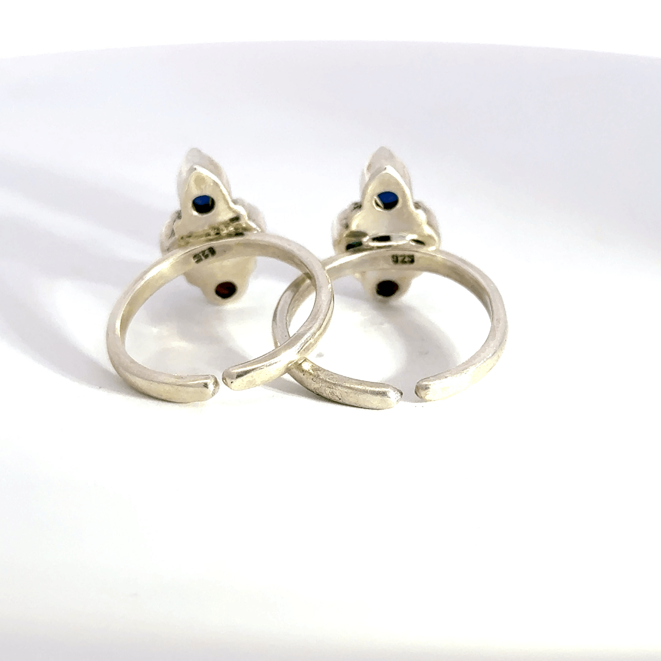 Antique Stone Toerings