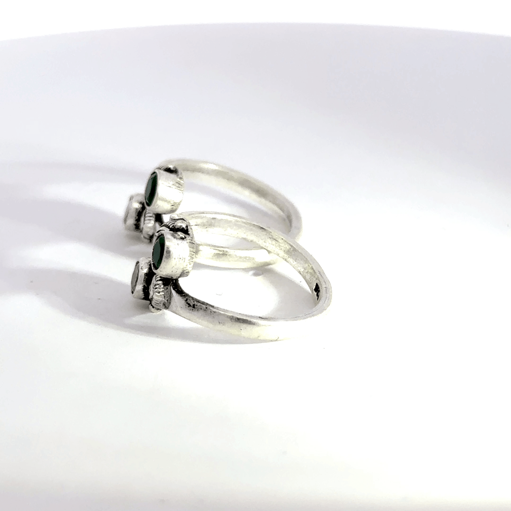 Antique Stone Toerings