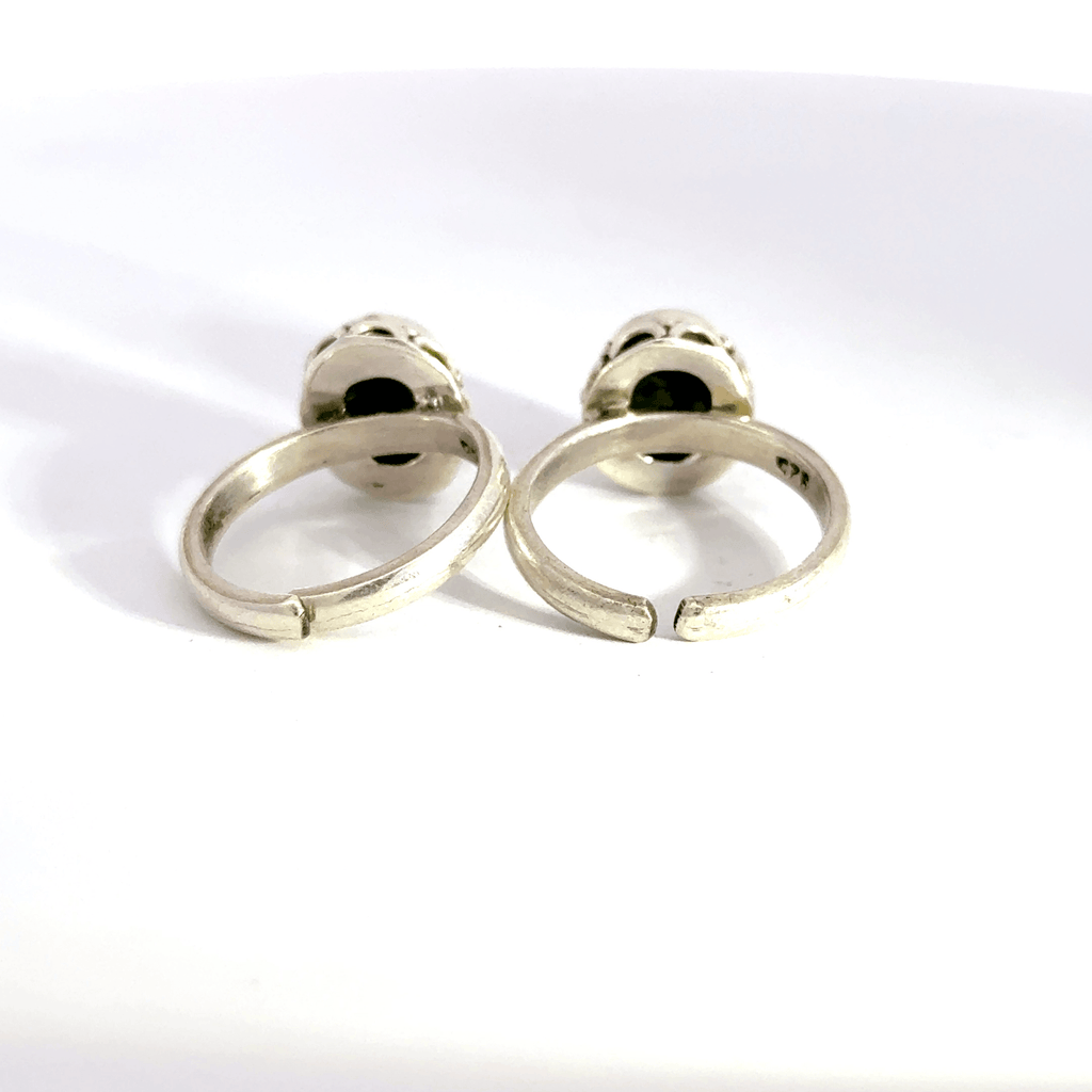 Antique Stone Toerings