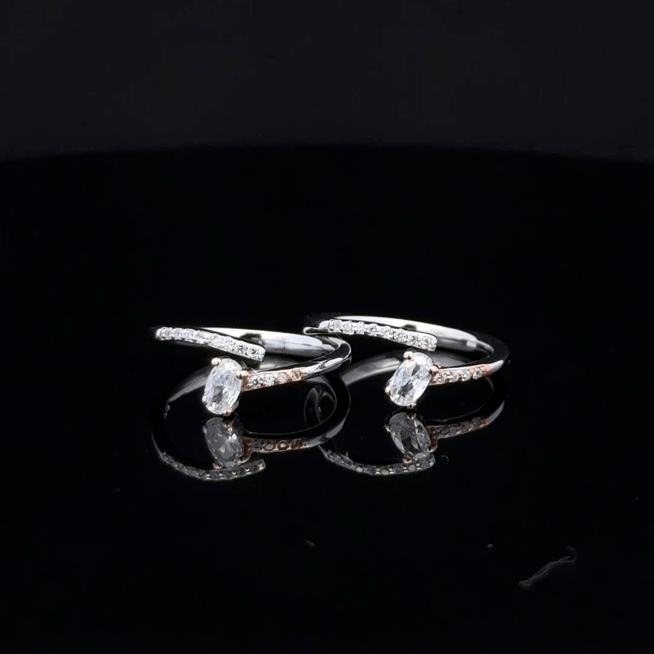 Oval-Cut Stone toerings