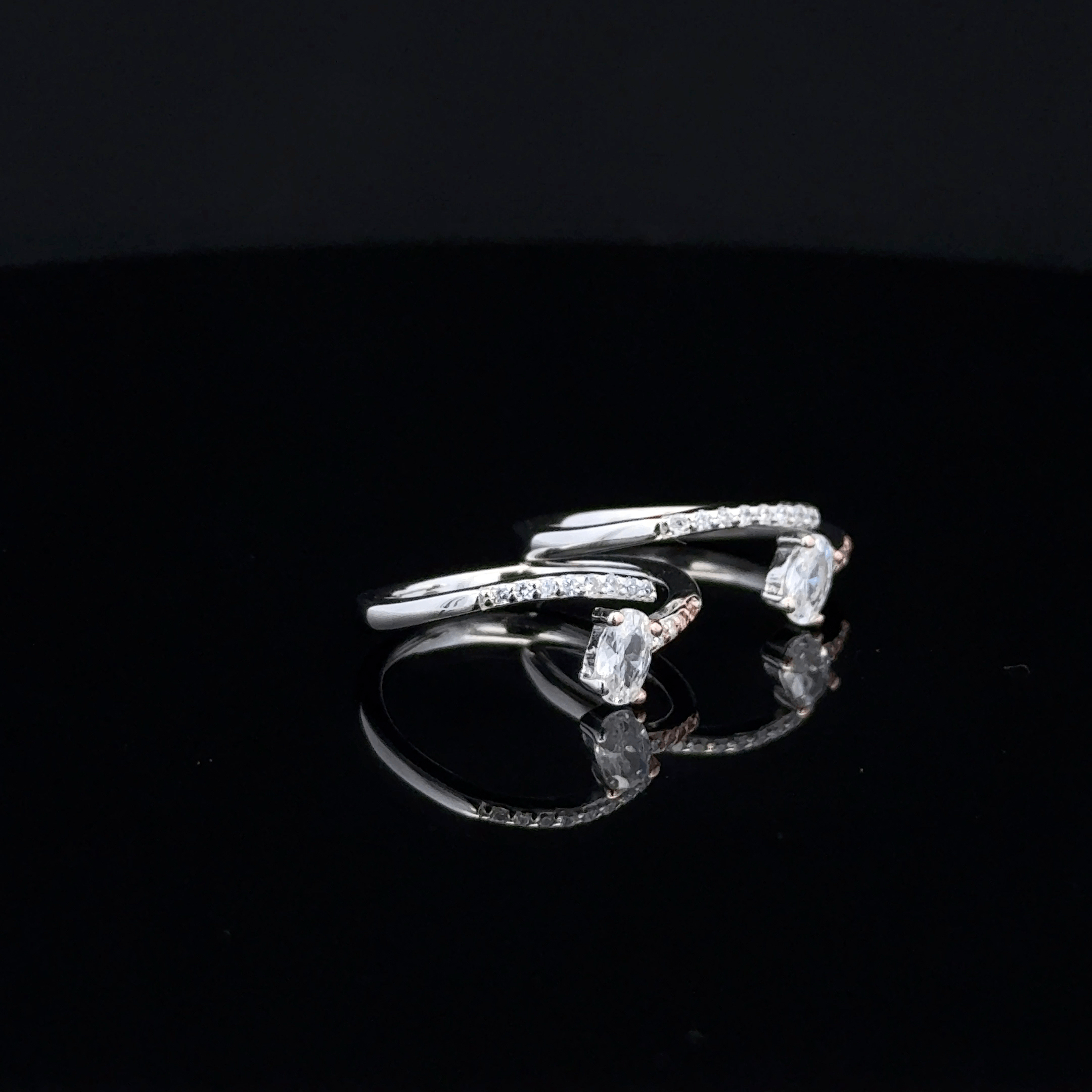 Oval-Cut Stone toerings