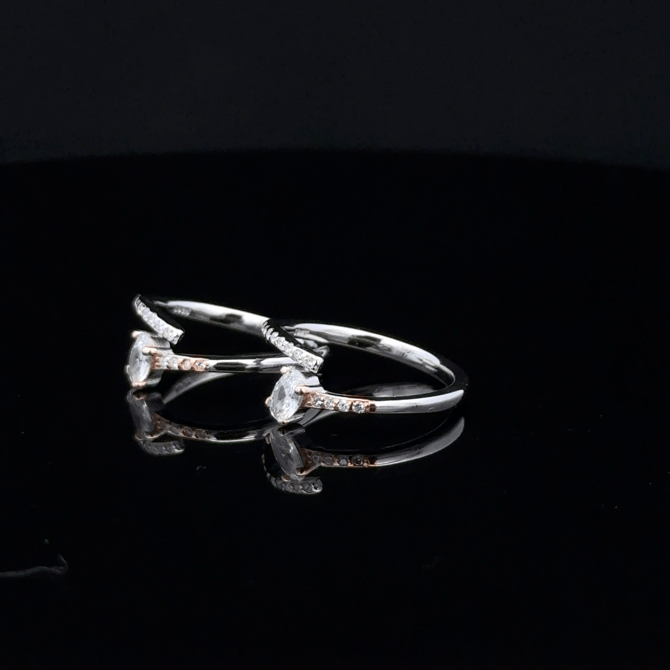 Oval-Cut Stone toerings