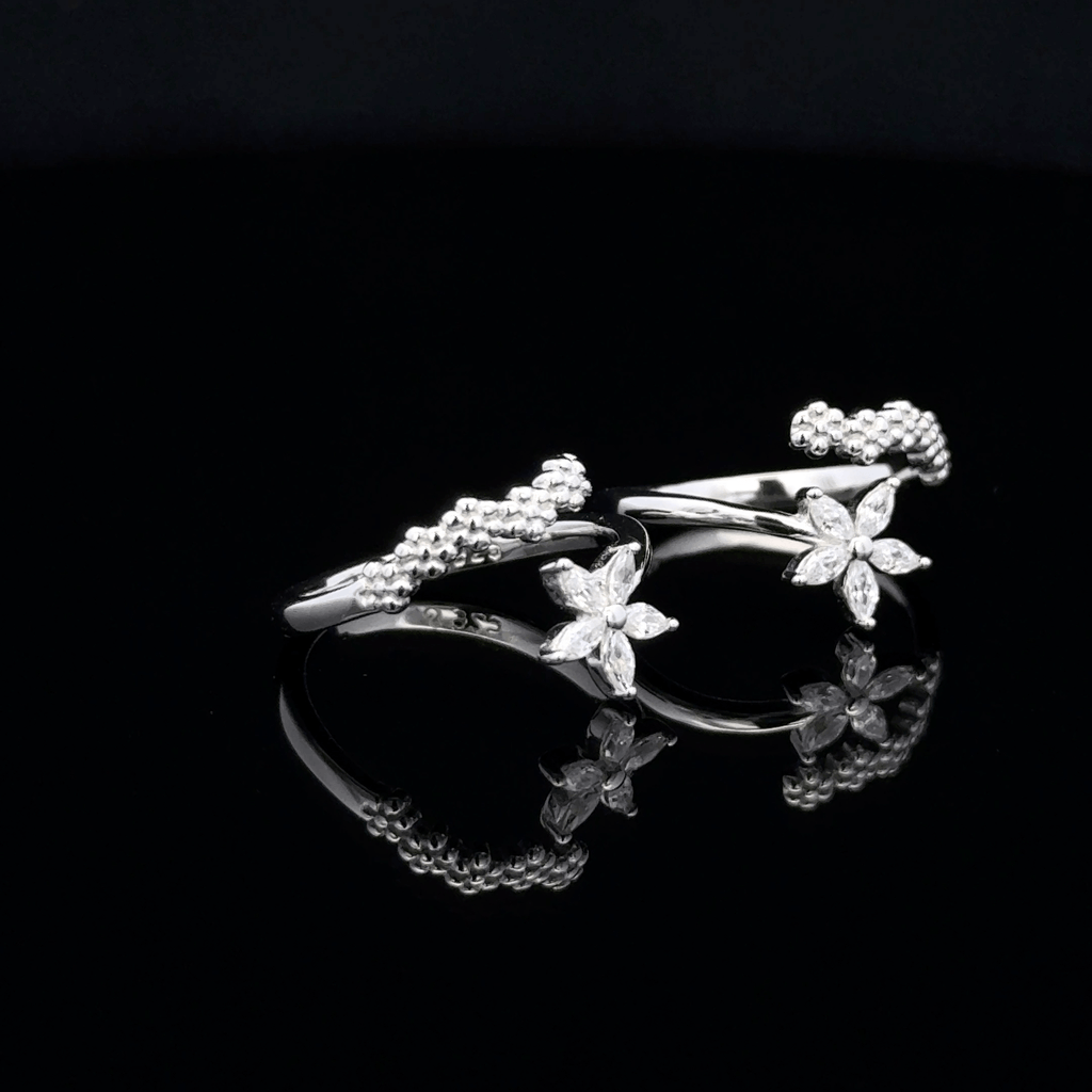 Flower toerings