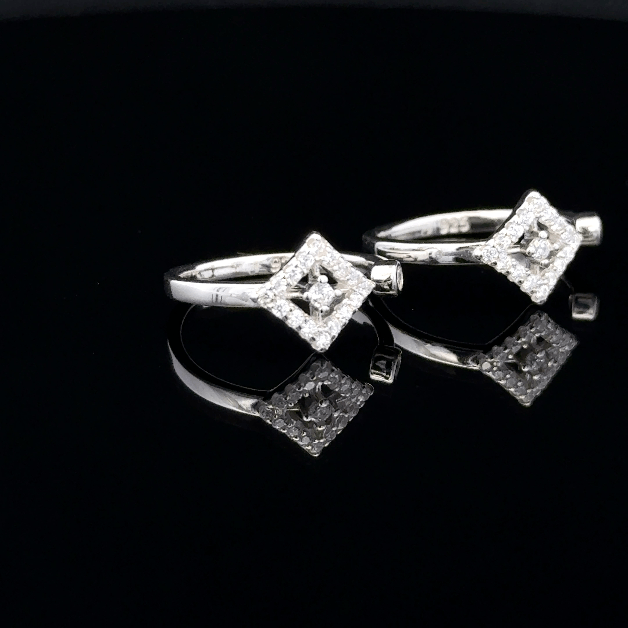 Geometric Rhombus Toe Rings