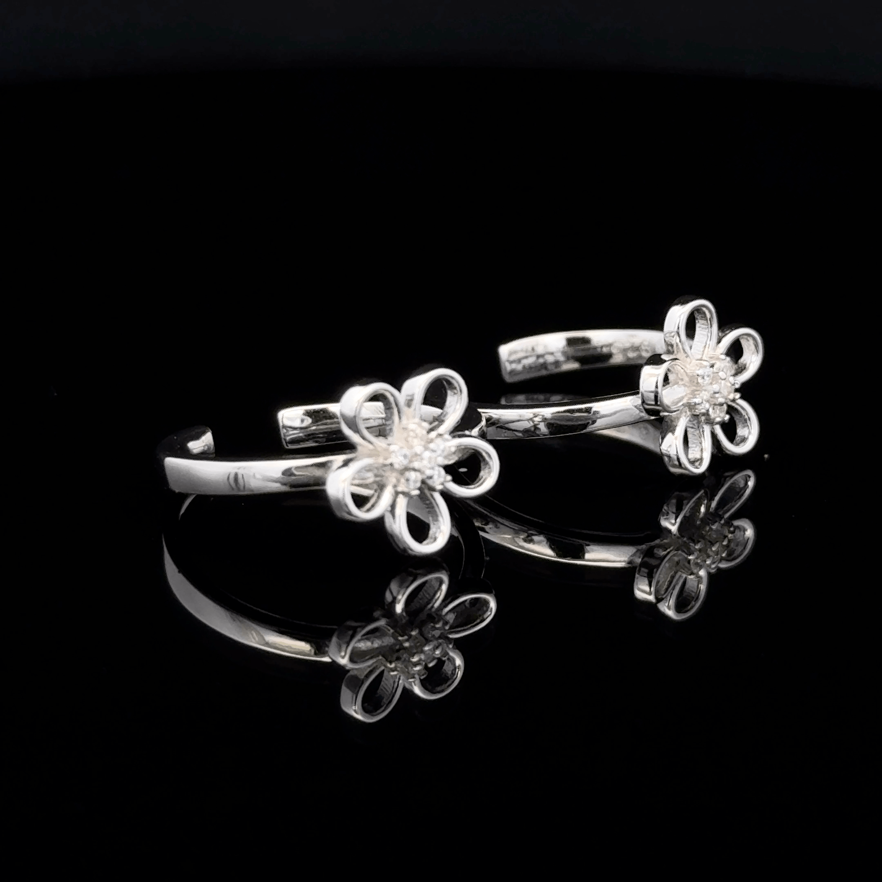 Flower toerings