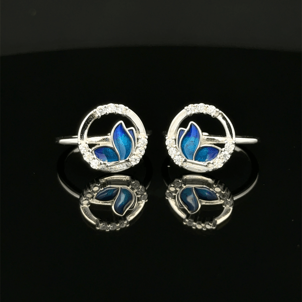 Circle with Half butterfly toerings