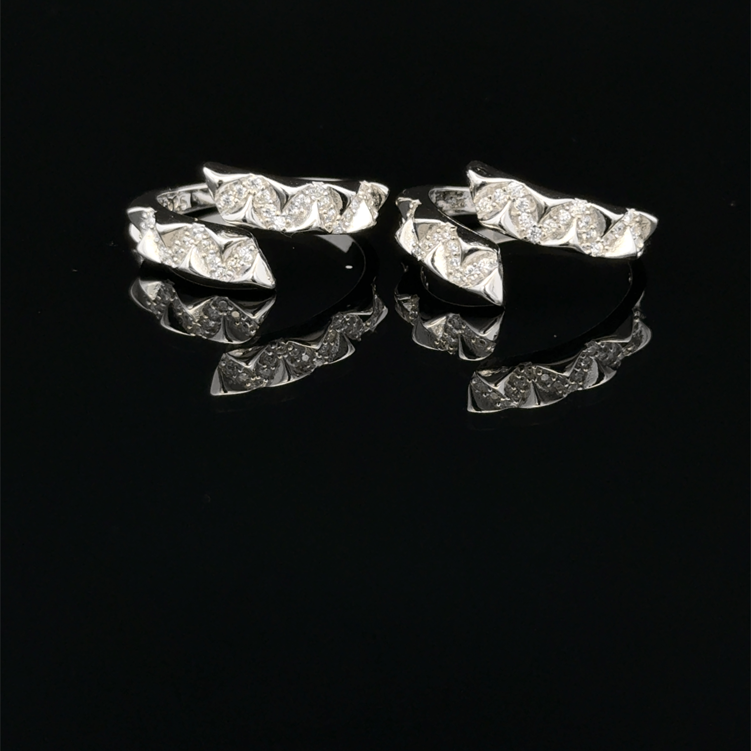 Zigzag Geometric Bypass Toe Rings
