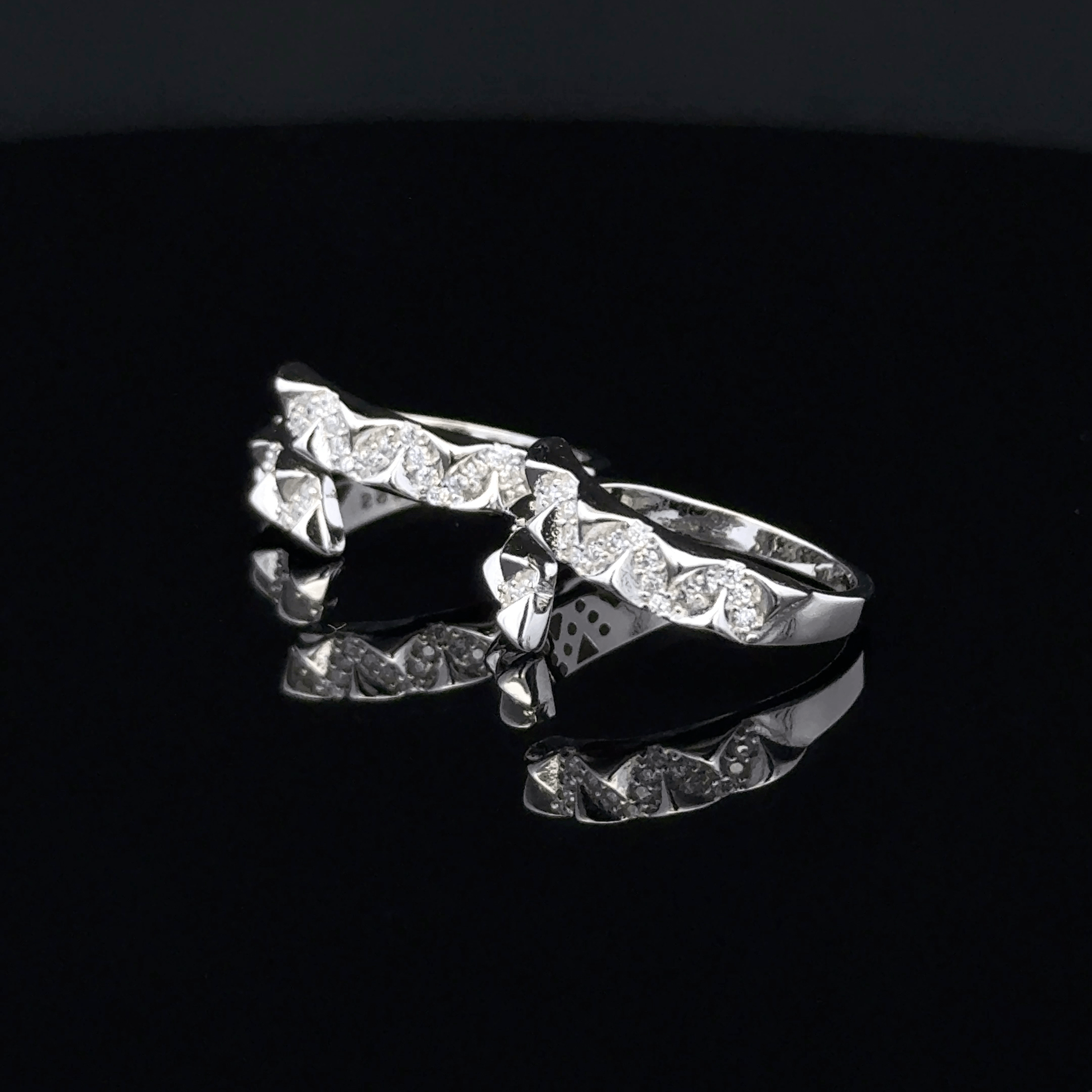 Zigzag Geometric Bypass Toe Rings