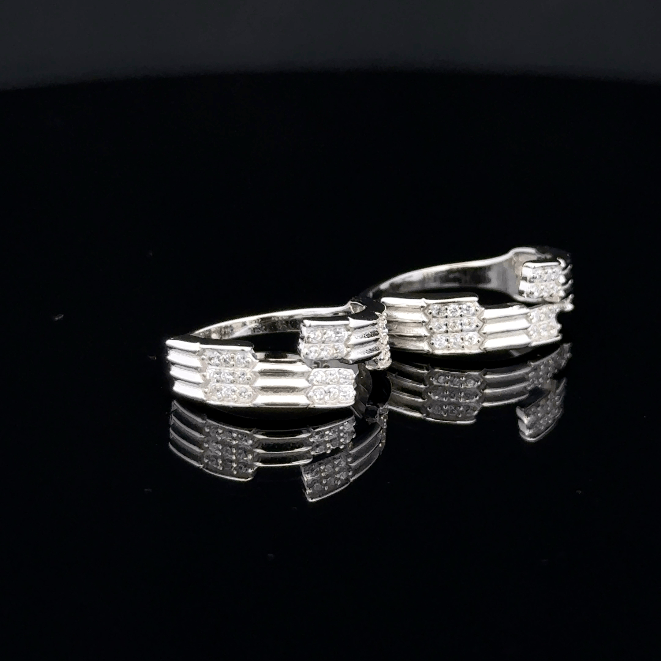 Triple Row Ribbed Bypass Toe Rings