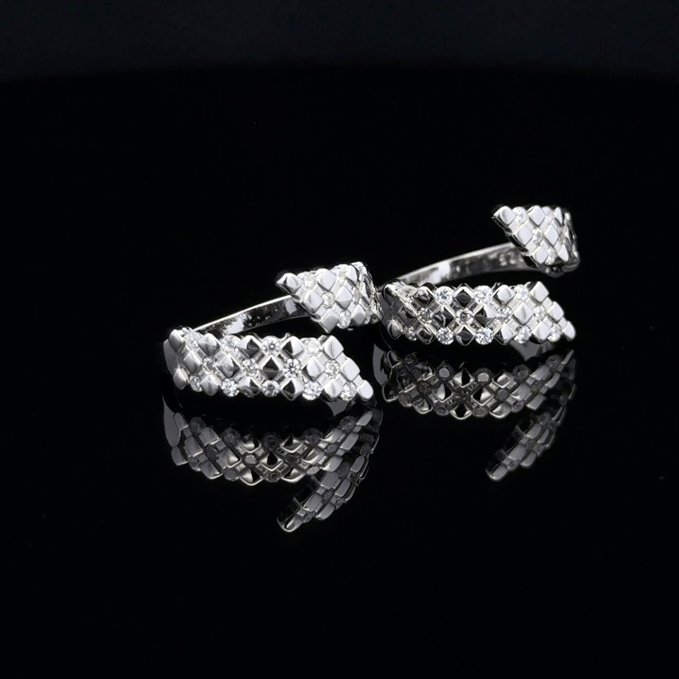 Textured Geometric Wrap Toe Rings