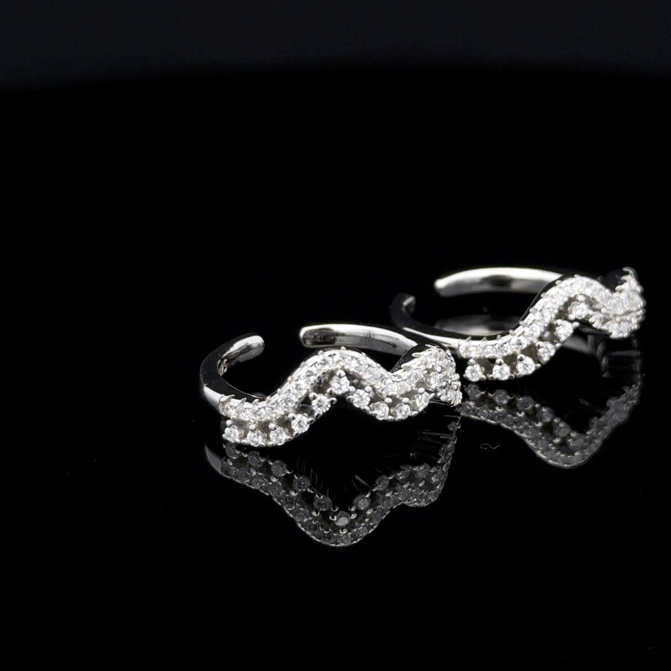 Chevron Wave Toe Ring
