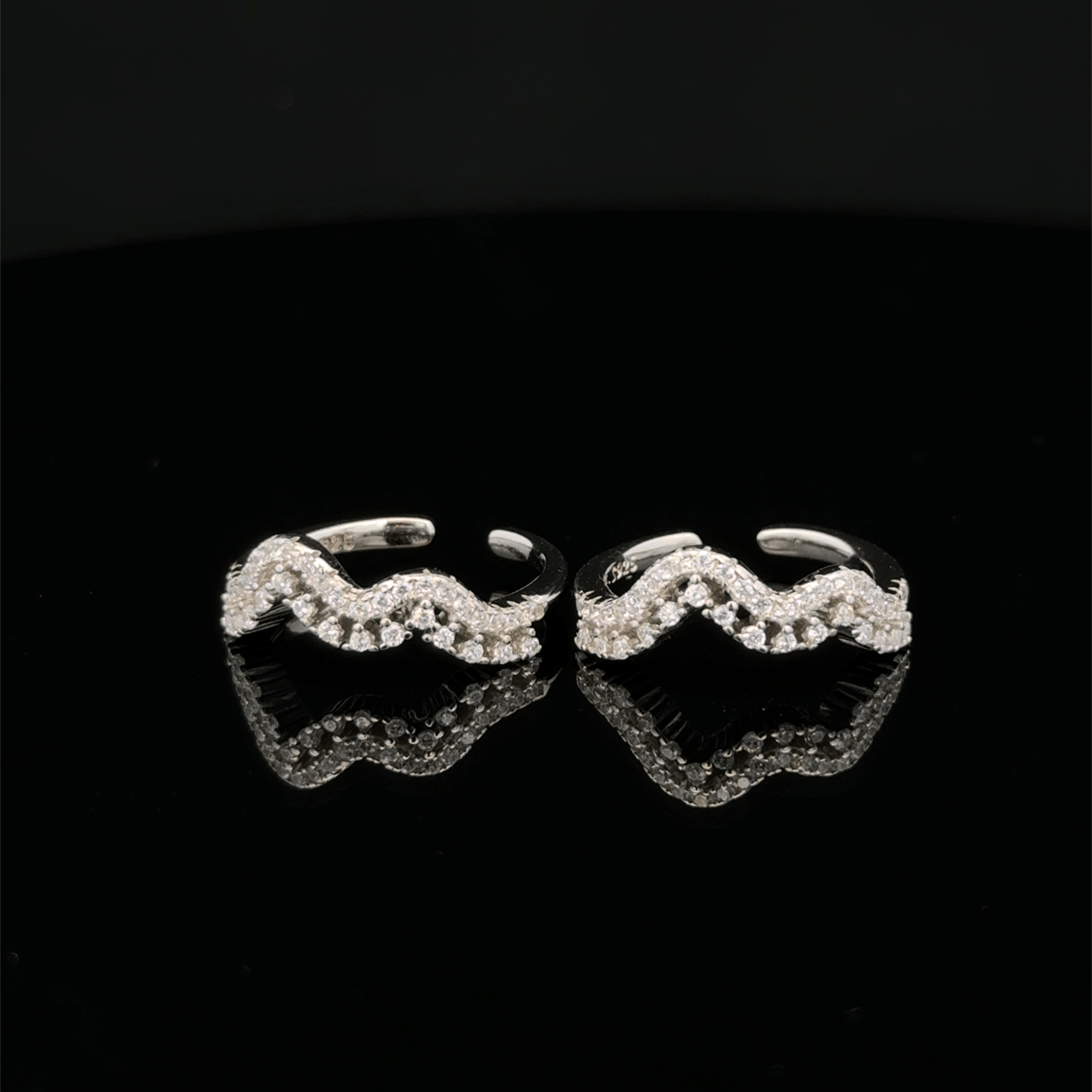 Chevron Wave Toe Ring