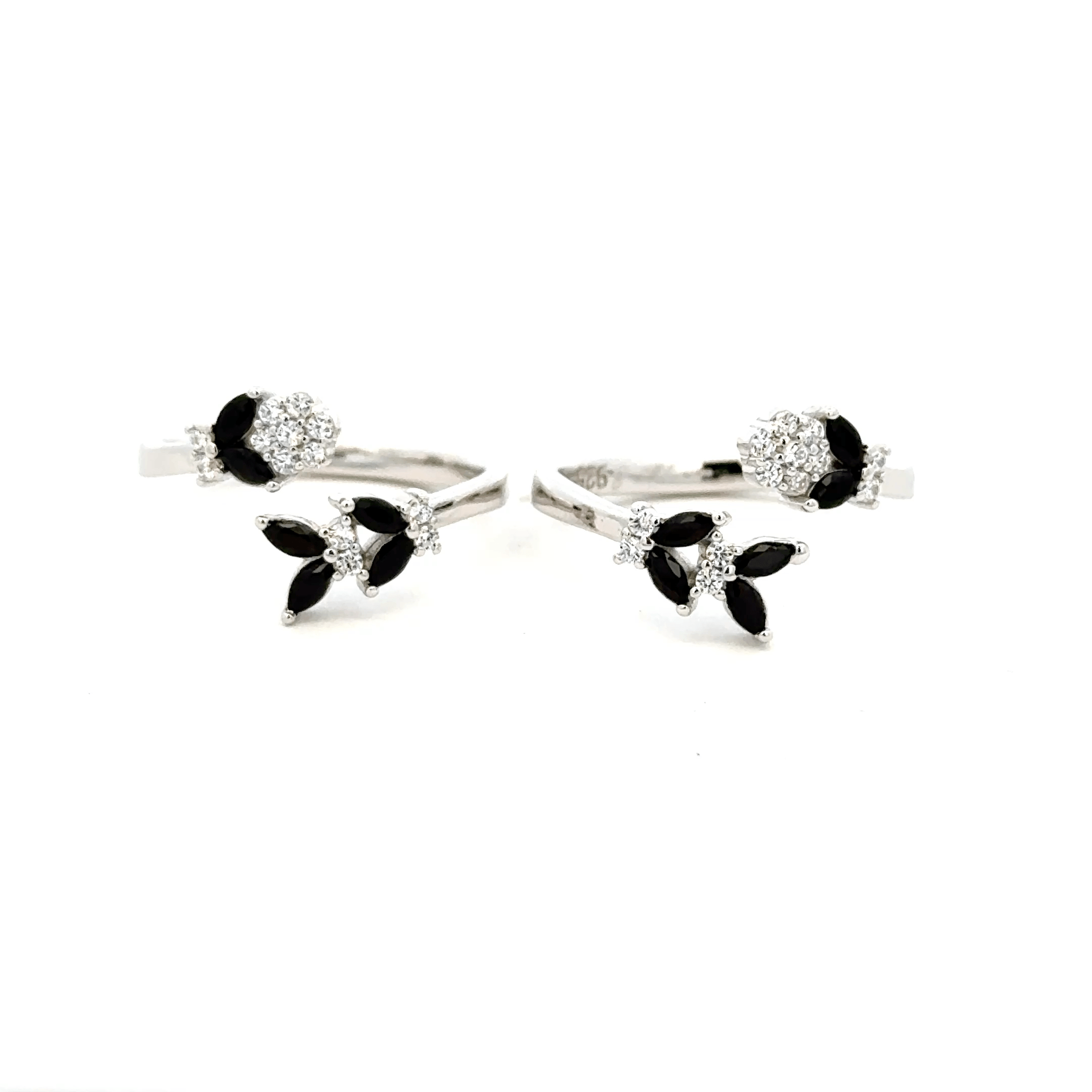 Leaf-Motif Toe Ring