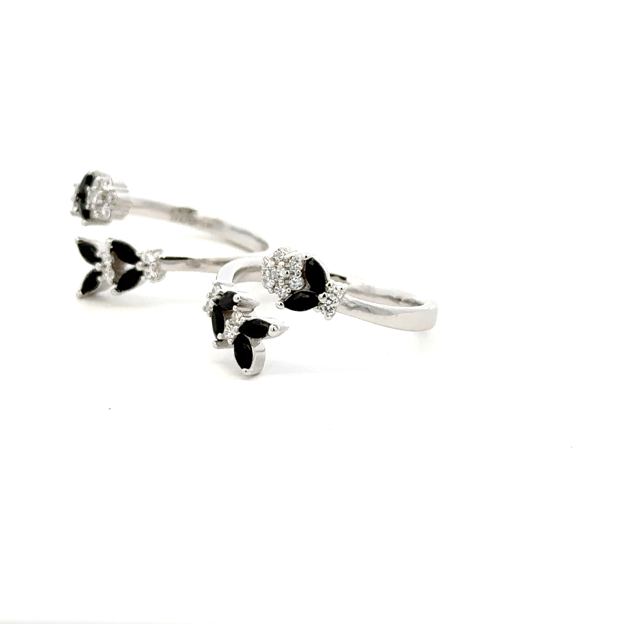 Leaf-Motif Toe Ring