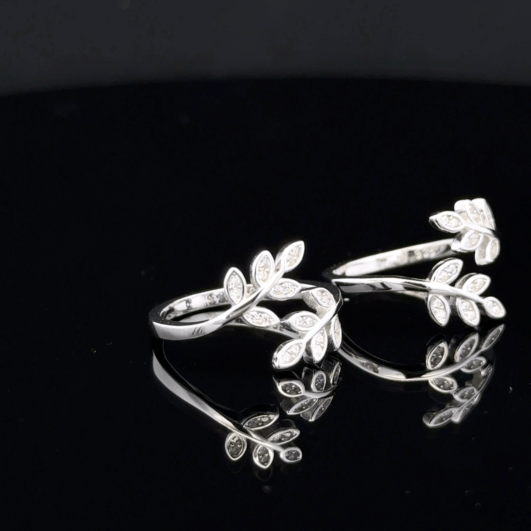 Leaf Vine Toe Rings
