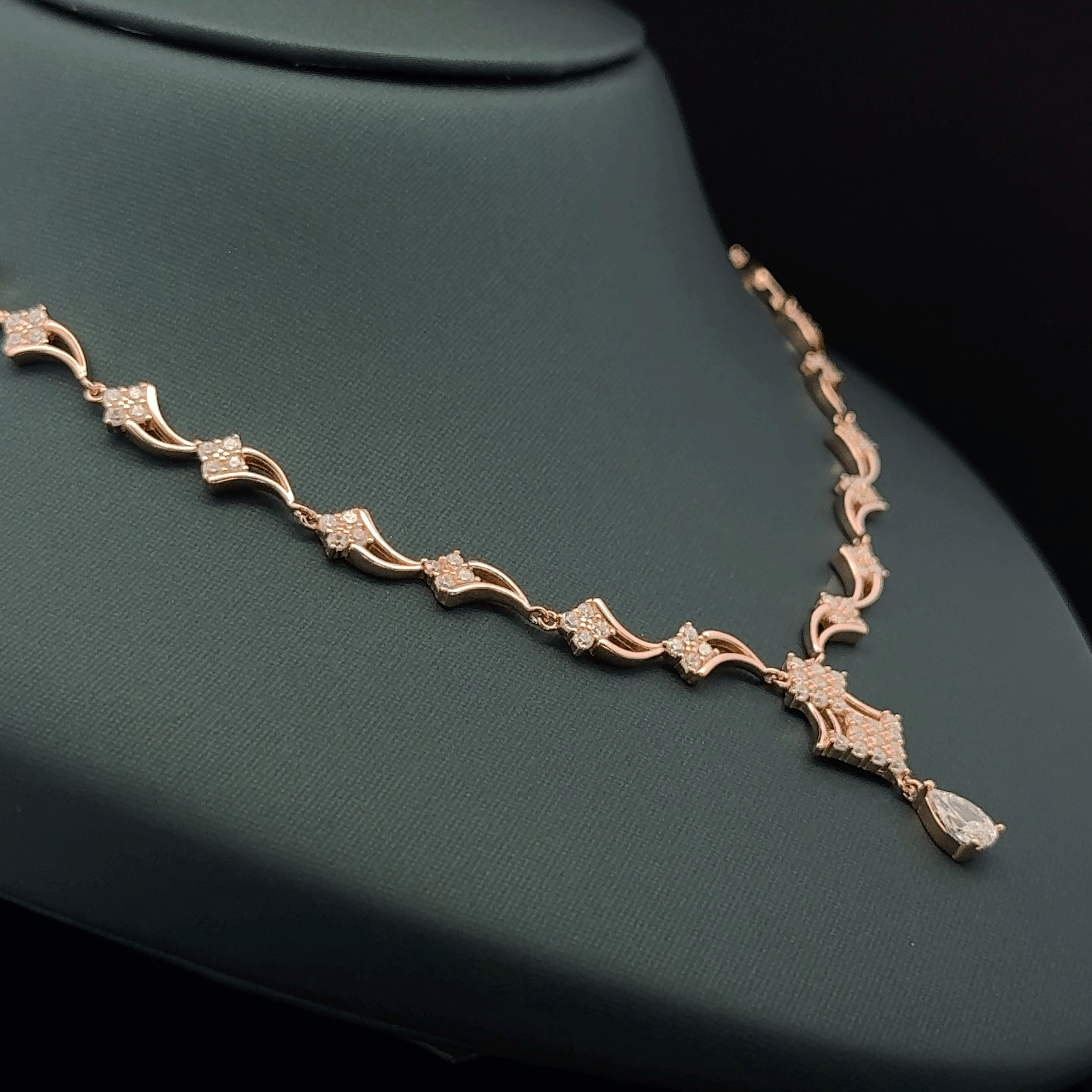 Leaf Necklace