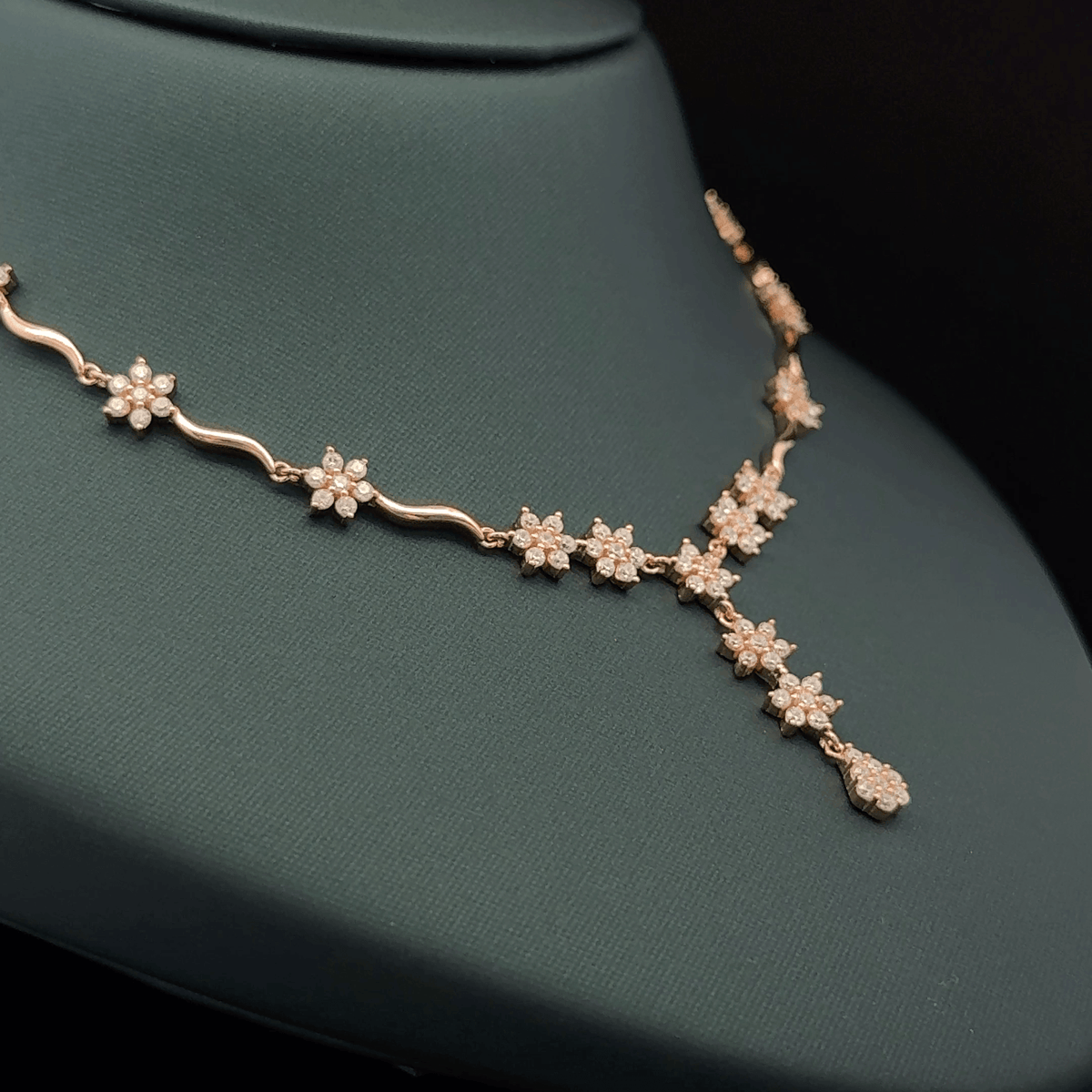 Flower Neckace