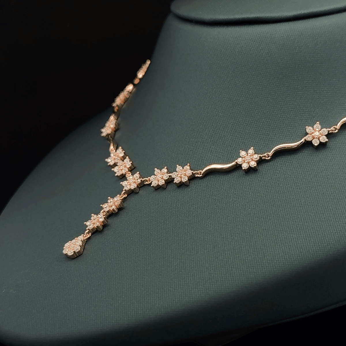 Flower Neckace