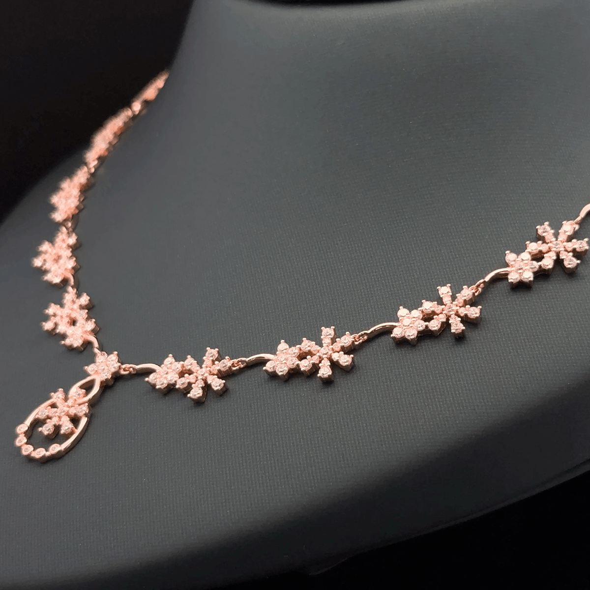 Sparkle Flower Necklace