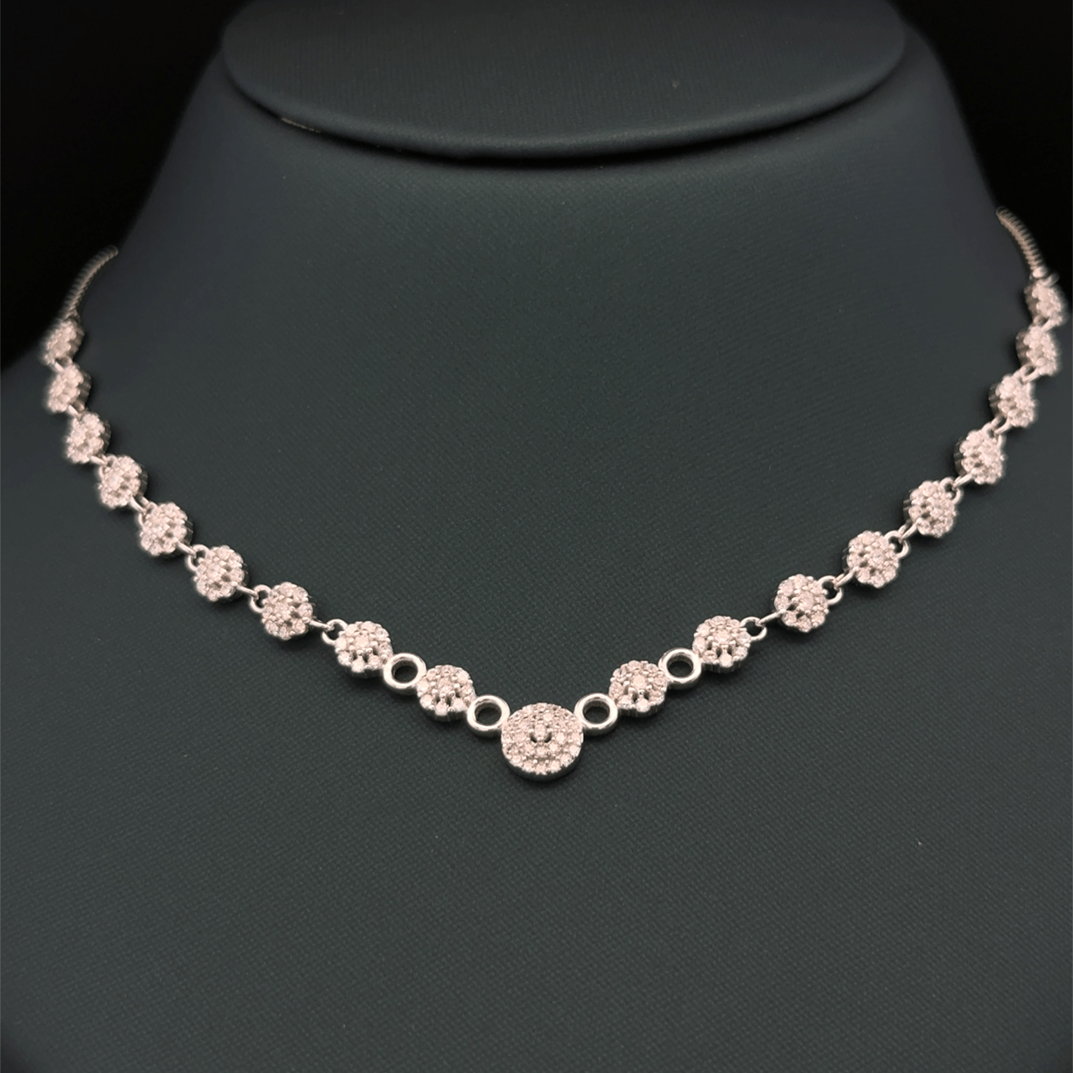 Round Design Necklace