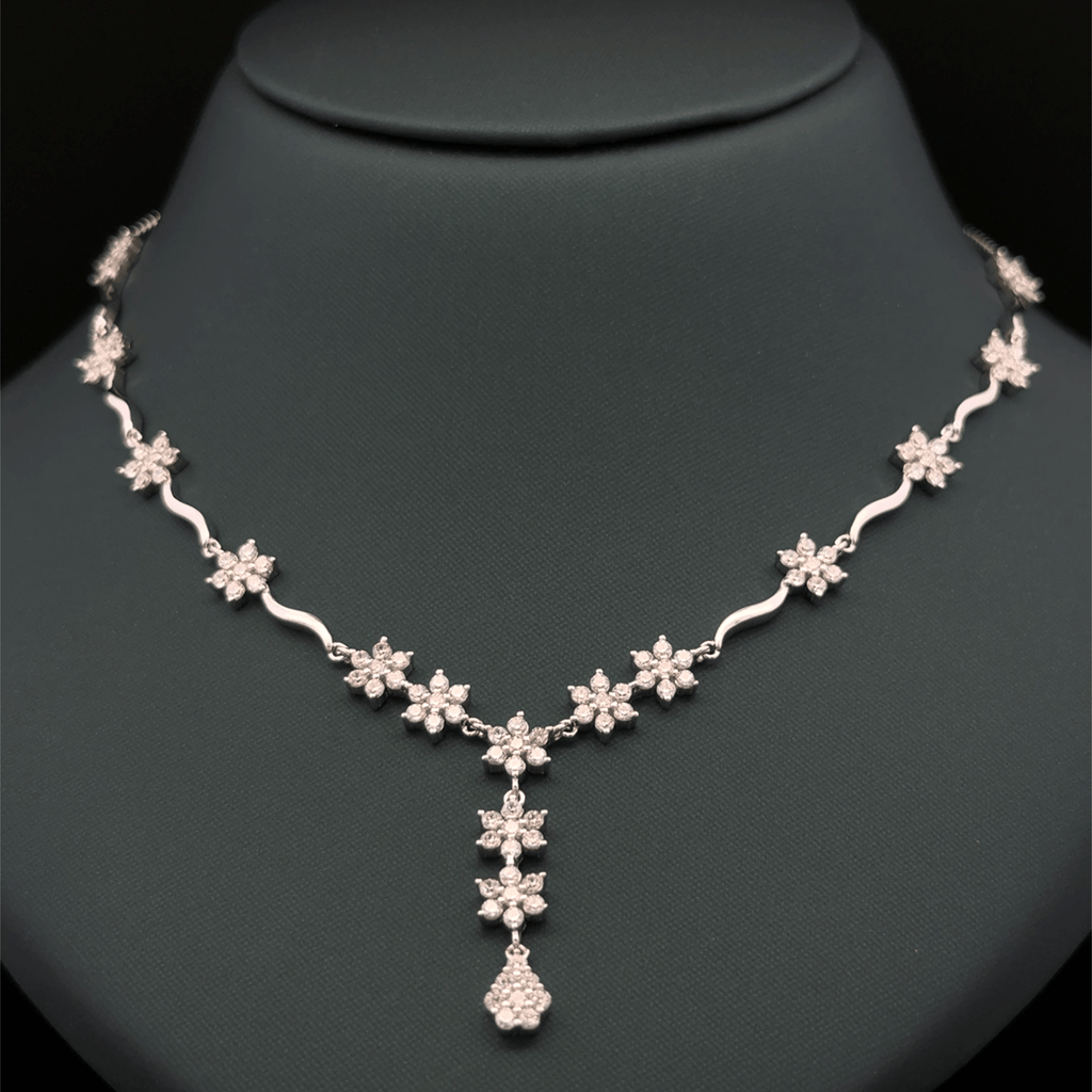 Charming Flower Necklace