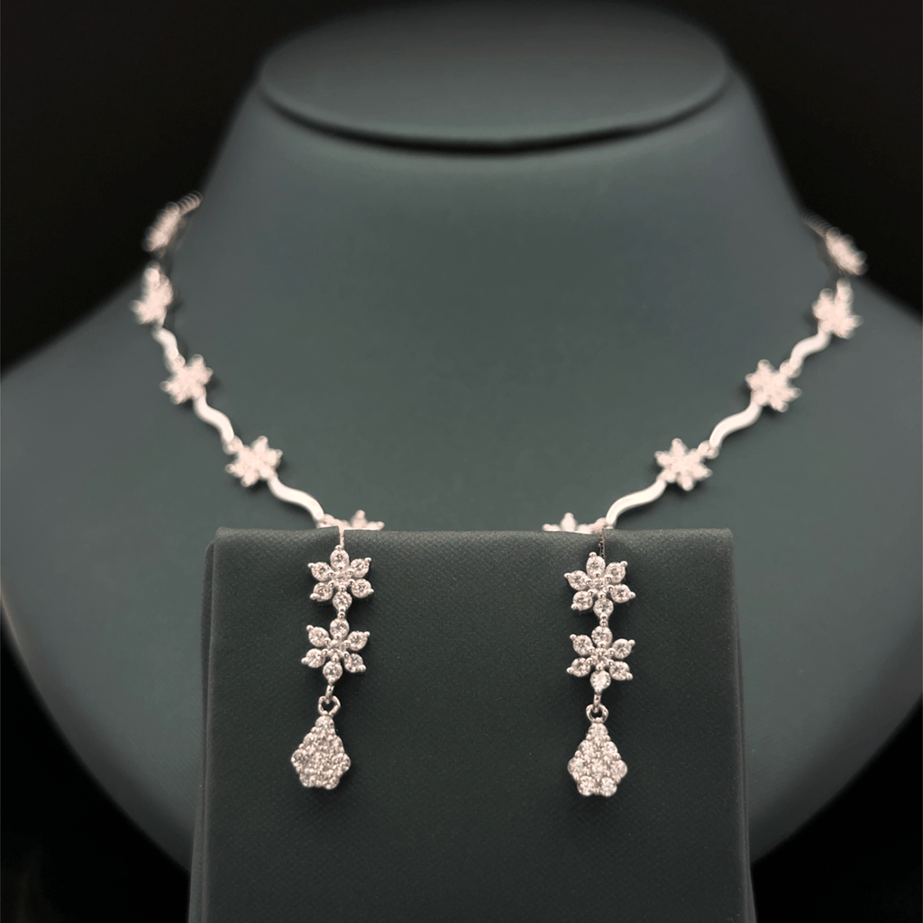 Charming Flower Necklace