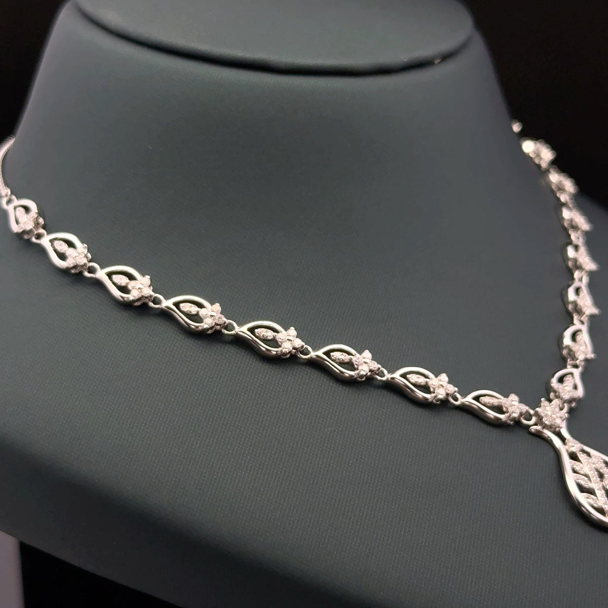 Mango Necklace