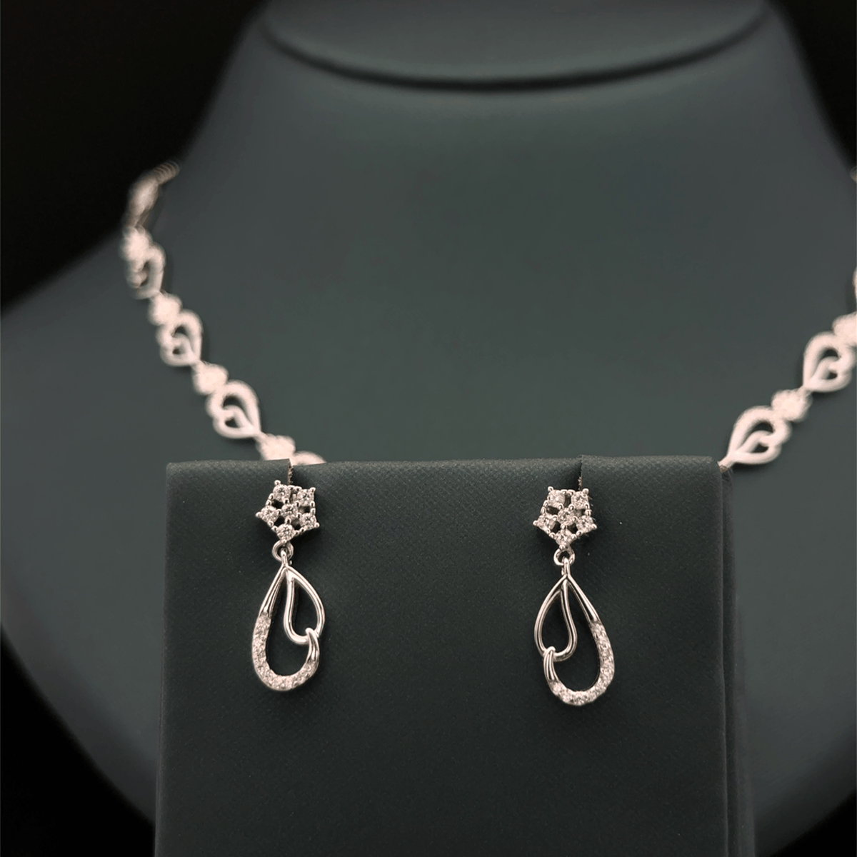 Flower Necklace