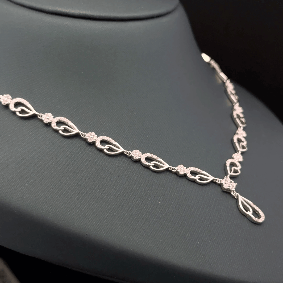Flower Necklace