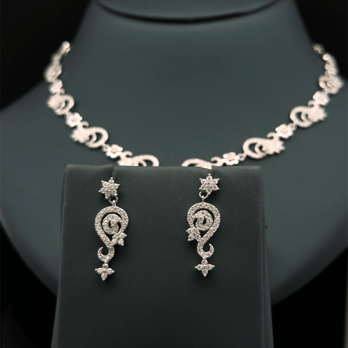 S-Shape Necklace