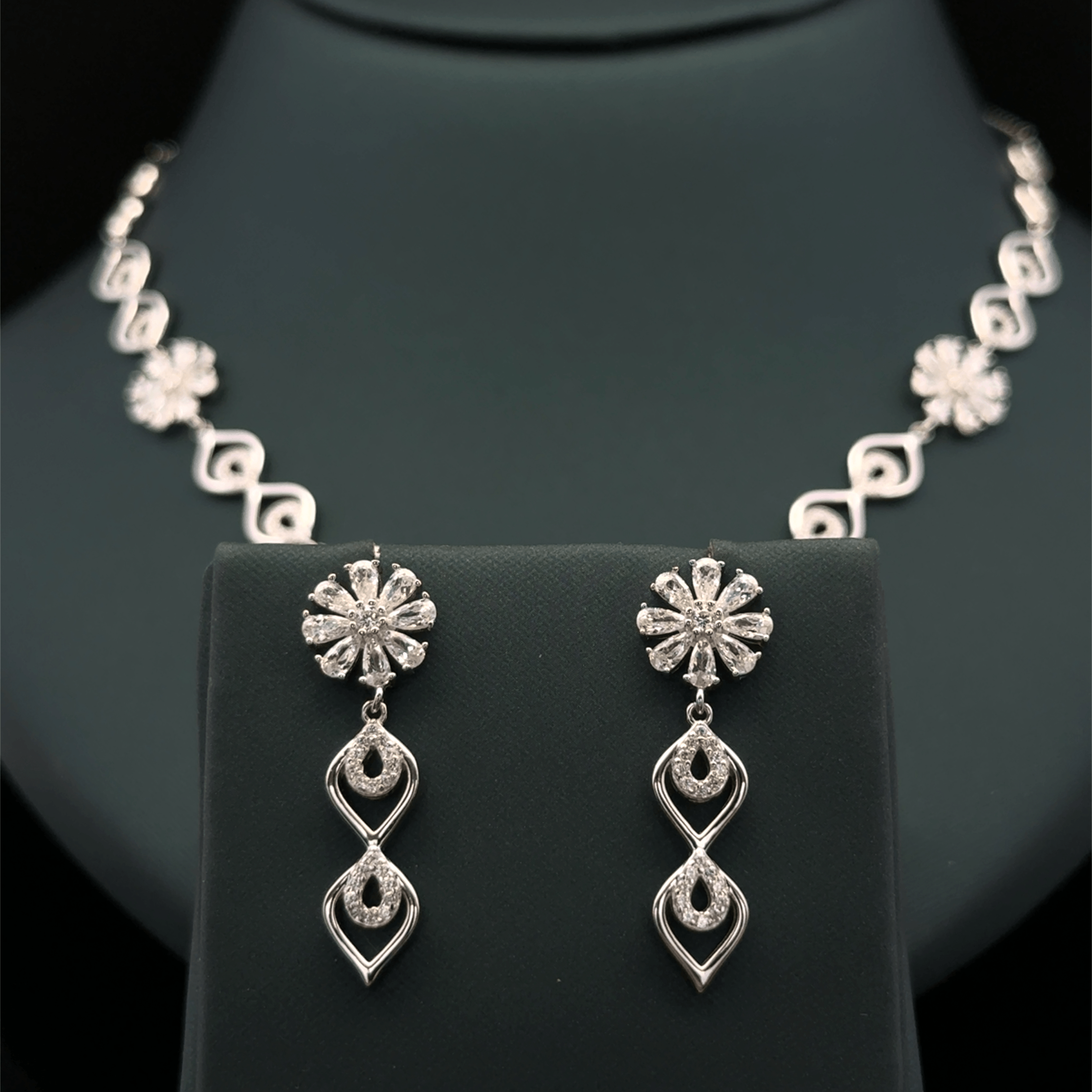 Flower Necklace