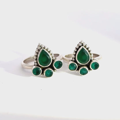 Antique Stone Toerings