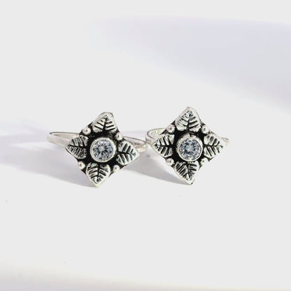 Antique Stone Toerings