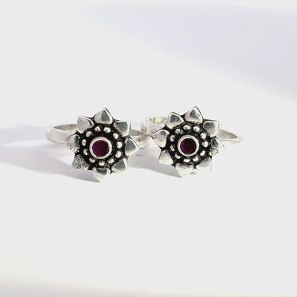 Antique Stone Toerings
