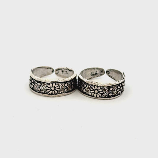 Antique Band Toerings