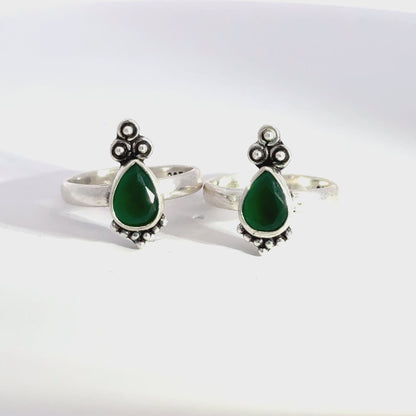 Antique Stone Toerings