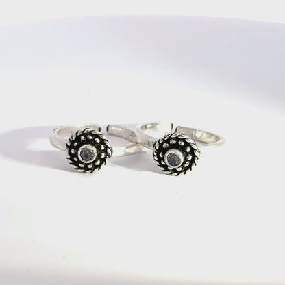 Antique Stone Toerings